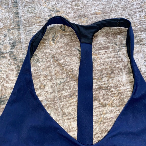 Womens Lululemon Sports Bra - Picture 3 of 6